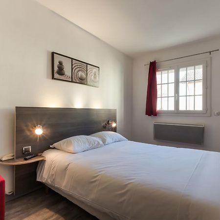 Hotel-Restaurant "La Gremelle" Ladoix-Serrigny エクステリア 写真