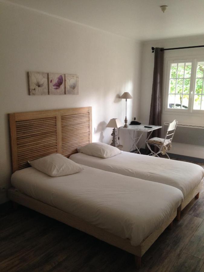 Hotel-Restaurant "La Gremelle" Ladoix-Serrigny エクステリア 写真