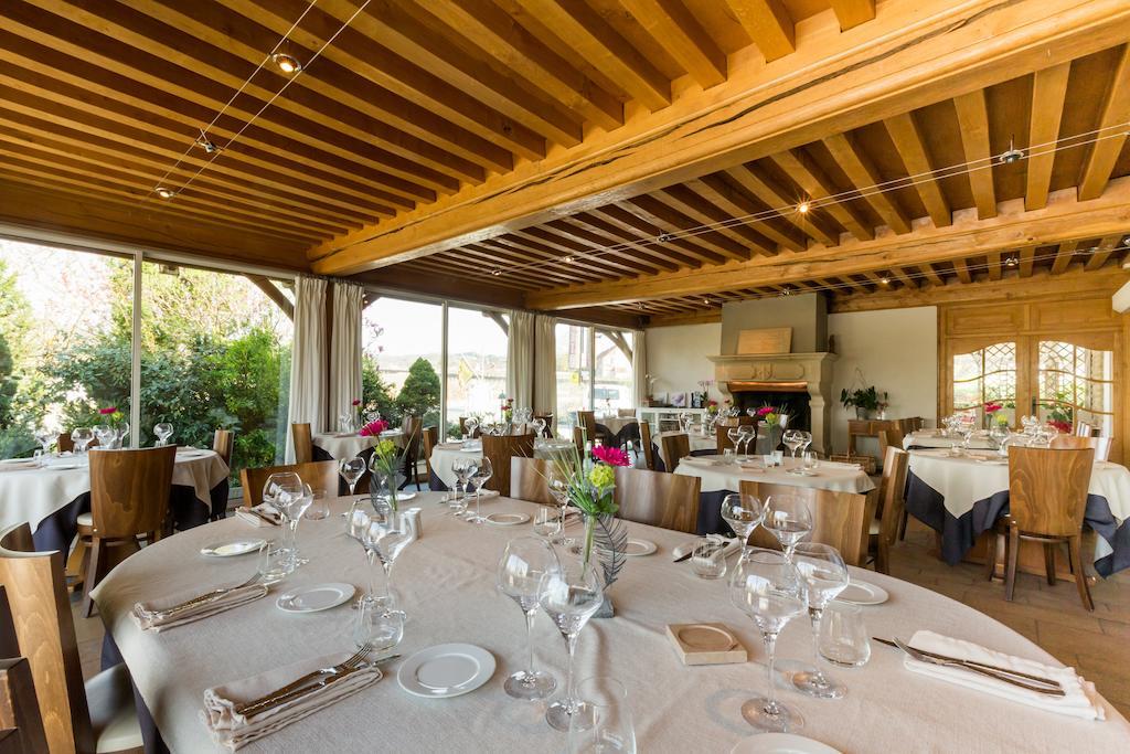 Hotel-Restaurant "La Gremelle" Ladoix-Serrigny エクステリア 写真