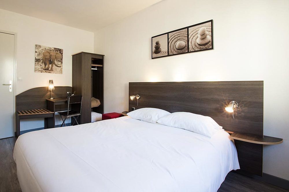 Hotel-Restaurant "La Gremelle" Ladoix-Serrigny エクステリア 写真