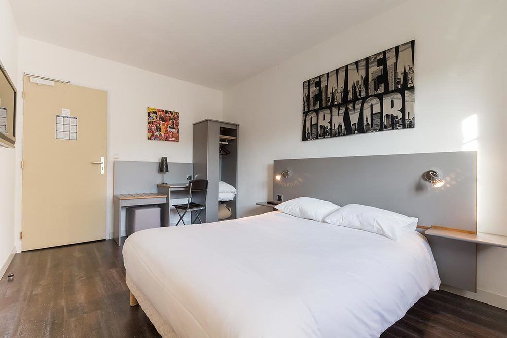 Hotel-Restaurant "La Gremelle" Ladoix-Serrigny エクステリア 写真