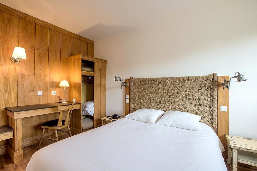 Hotel-Restaurant "La Gremelle" Ladoix-Serrigny エクステリア 写真