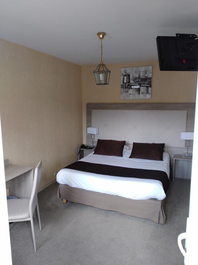 Hotel-Restaurant "La Gremelle" Ladoix-Serrigny エクステリア 写真