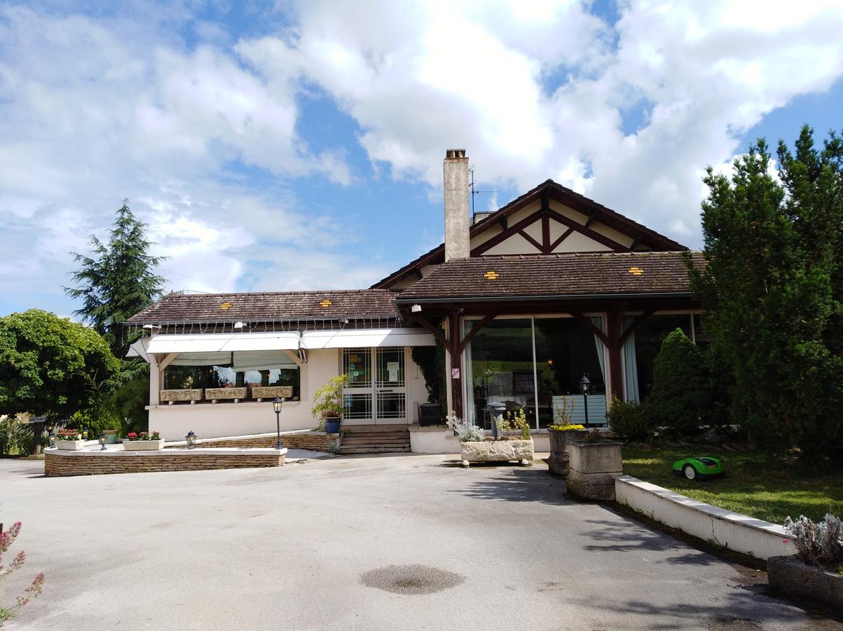 Hotel-Restaurant "La Gremelle" Ladoix-Serrigny エクステリア 写真