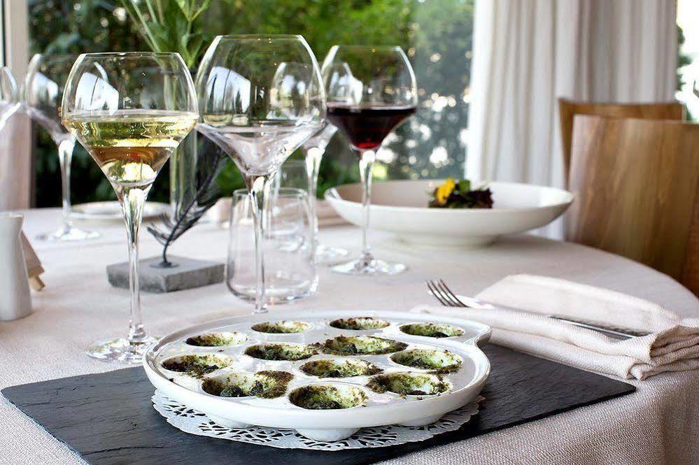 Hotel-Restaurant "La Gremelle" Ladoix-Serrigny エクステリア 写真