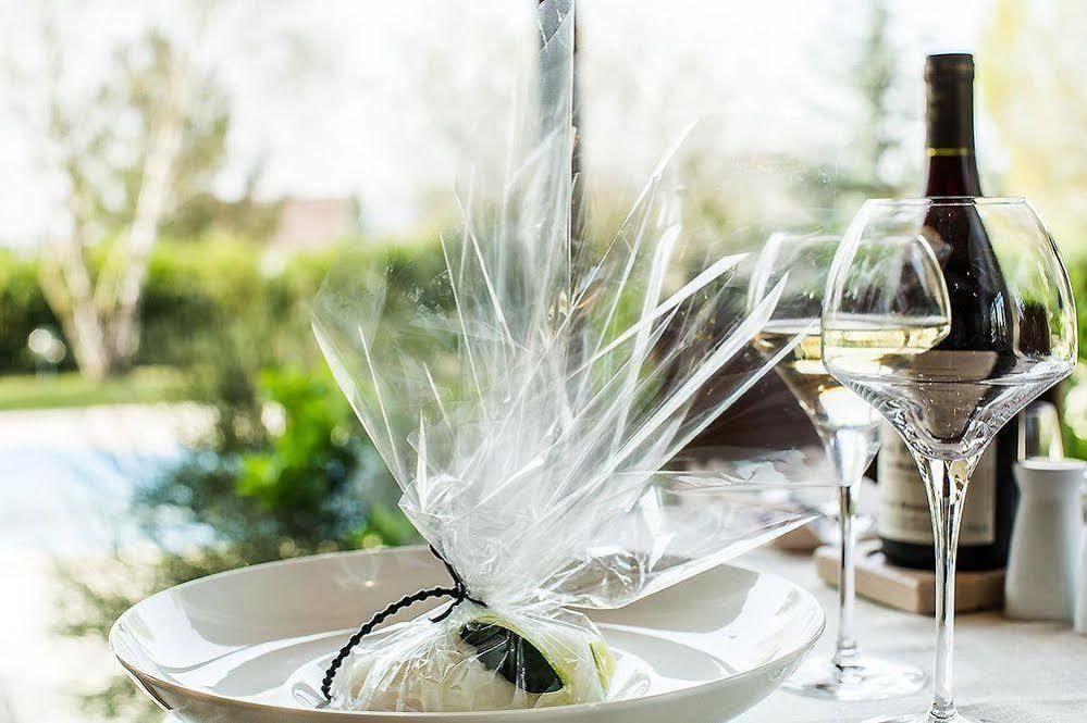 Hotel-Restaurant "La Gremelle" Ladoix-Serrigny エクステリア 写真