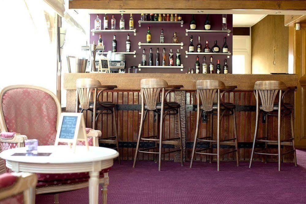 Hotel-Restaurant "La Gremelle" Ladoix-Serrigny エクステリア 写真