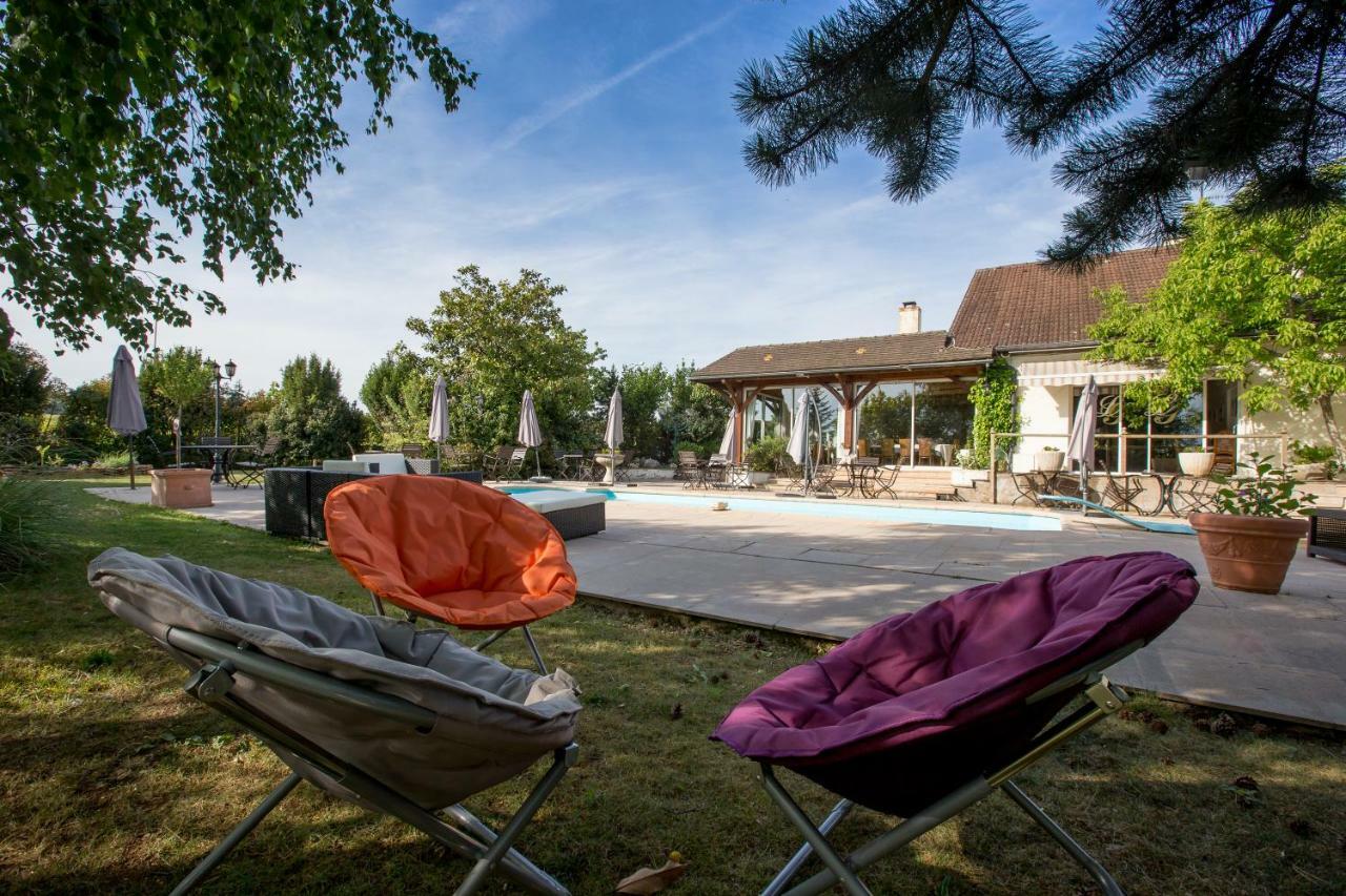 Hotel-Restaurant "La Gremelle" Ladoix-Serrigny エクステリア 写真
